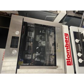 Bosch HBR33B550B Built In Side Opening Single Oven (Discontinued Stock)  - 2